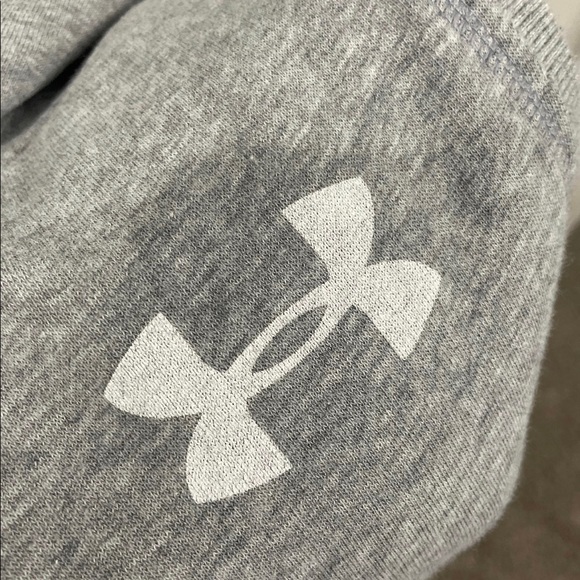 SOLD - RARE XS Under Armour Sleeveless Sweatshirt - Picture 3 of 3